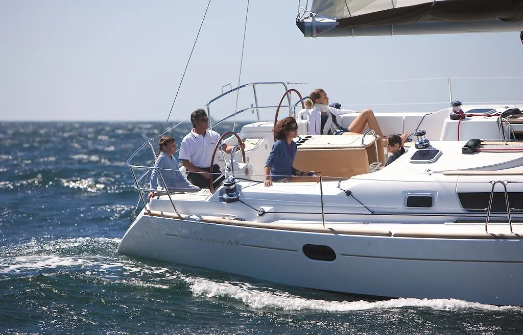 ホテル Madyson Sailing ラ・スペツィア 船上ホテル